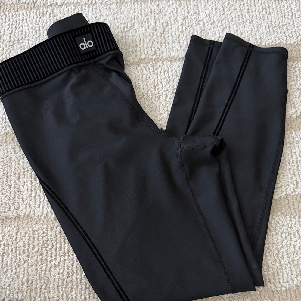 Alo Yoga Black Leggings with suede details